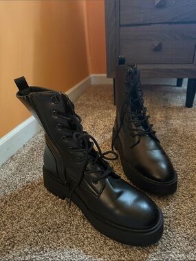 Primark Black Lace-Up Platform Combat Boots with Side Zip
